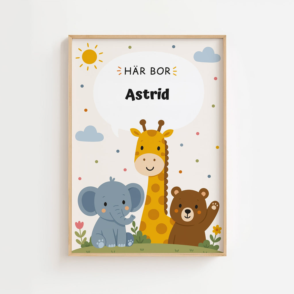 Personlig namnposter med djur – Här bor med svart text poster